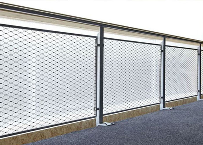 SUS304  Balustrade Cable Mesh Stainless Steel Rope Netting 2.0mm Anti Corrosion