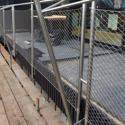 شبكه طناب دار مقاوم به خوردگی برای کاربردهای بیرونی و شبکه طناب فولادی