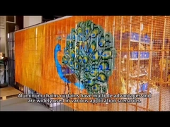 پرده زنجیری رنگ طلایی، دکوراسیون آلومینیوم آنادایز شده برای درها